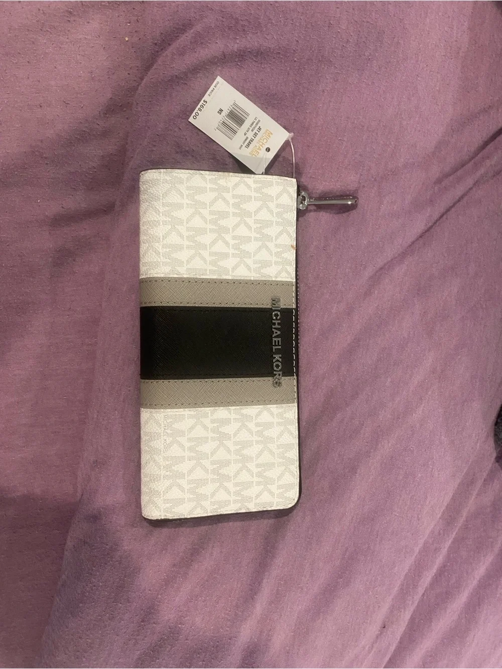Michael Kors White and Black Signature Zip-Around Wallet